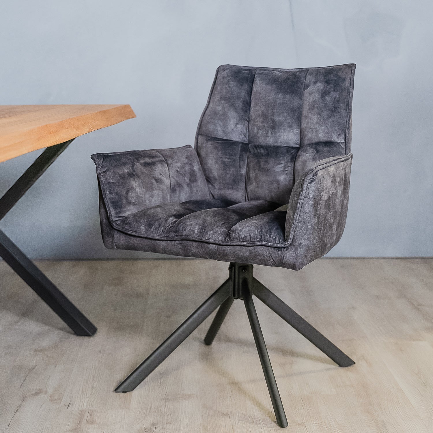 MeubelBaas-eetkamerstoel-dinant-1_13d17a60-8913-4c20-90ec-cf22de4962af.jpg Mander dining chair - Image 1
